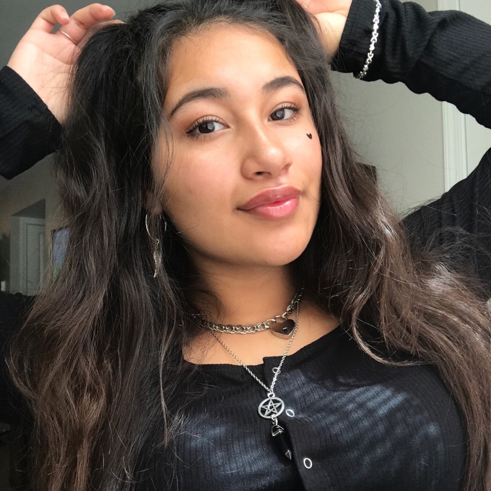 Meet your Posher, Rosselyn